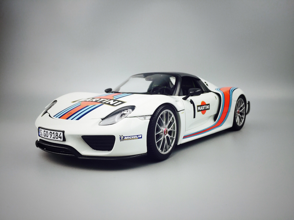 110062440 Porsche 918 Spyder2013Weissach Package 'Martini'