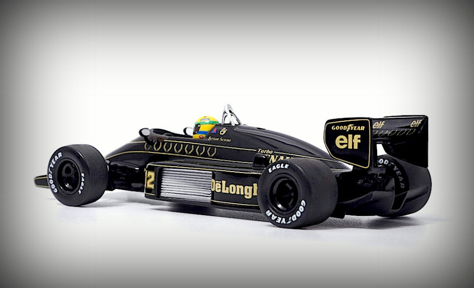 540864312 Lotus Renault 98T Ayrton Senna 1986