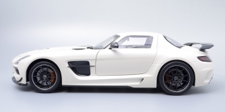 Mercedes-Benz SLS AMG 'Black Series' 2013 White Metallic
